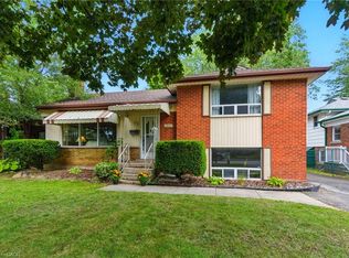 1001 Brucedale Ave E, Hamilton, ON L8T1M6