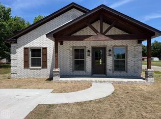 144 1st St, Manila, AR 72442