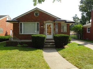 8122 Sunburst St, Center Line, MI 48015