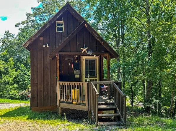 214 Whittier Heights Rd, Whittier, NC 28789