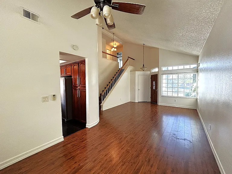 3214 Canary Ct — Photo 6