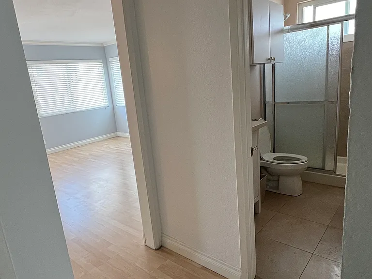 514 Marigold Ave #1/2 — Photo 13