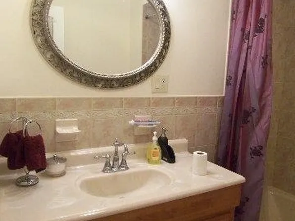 887 Montgomery Street image 5 of 11