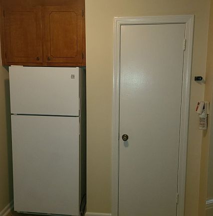 4th image of 1445 Kingston Ave #3
