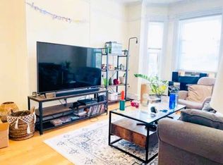 172 Columbia St #2, Cambridge, MA 02139