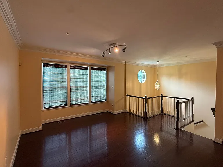 8894 Purple Iris Ln — Photo 3