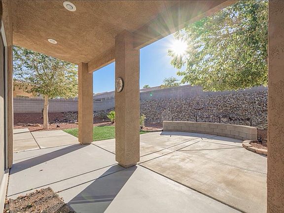 4th image of 2792 La Paloma Dr