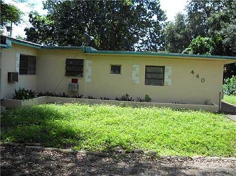 2nd image of 440 NE 163rd St