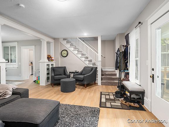 5th image of 601 Pettibone Ave NW
