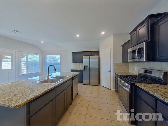 4th image of 7904 Mosspark Ln