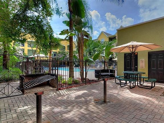 4th image of 1810 E Palm Ave APT 1313