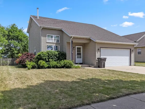 1226 Peninsula LANE, Whitewater, WI 53190