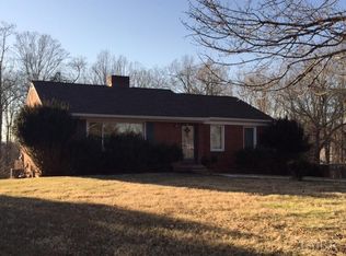 1201 Winesap Rd, Madison Heights, VA 24572