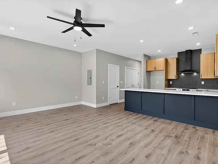 5207 Camelia Rd #5207 — Photo 4
