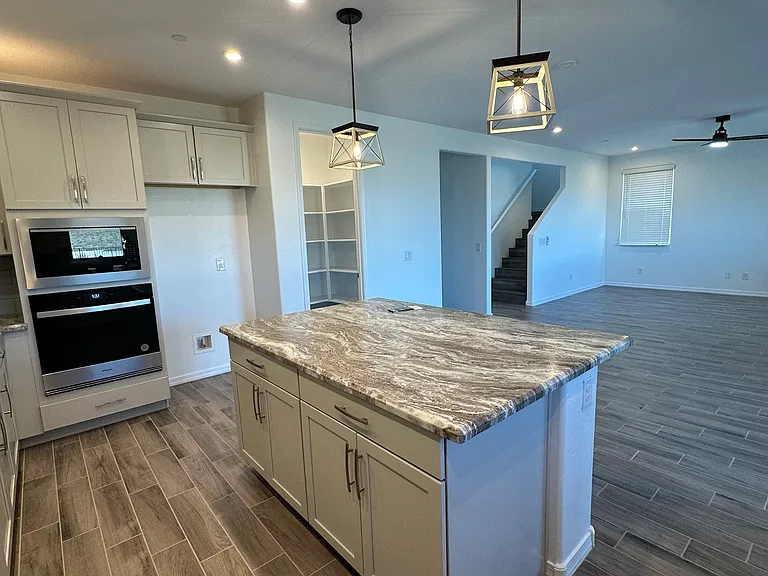 13426 W Eagle Feather Rd — Photo 12