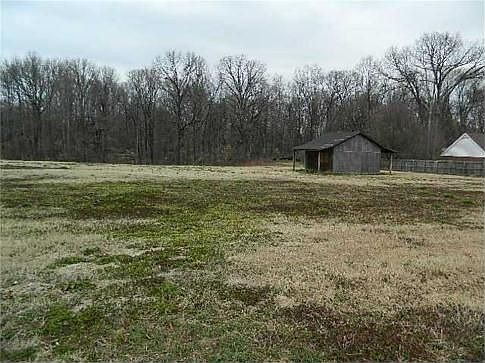 4th image of 500 Melanie Ln