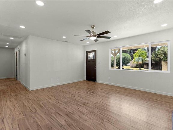 4th image of 2919 Blue View St