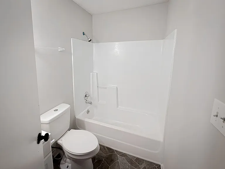 1441 Remount Rd — Photo 13