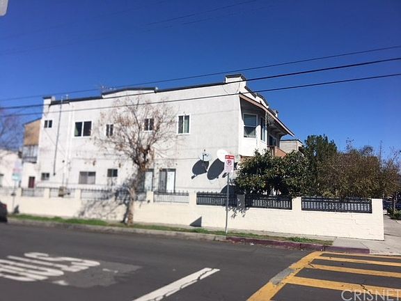 2nd image of 1201 Tamarind Ave