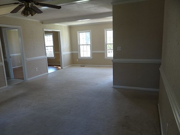 5th image of 948 Stockleybridge Dr