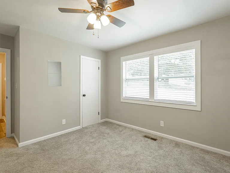 4365 Van Buren St — Photo 17