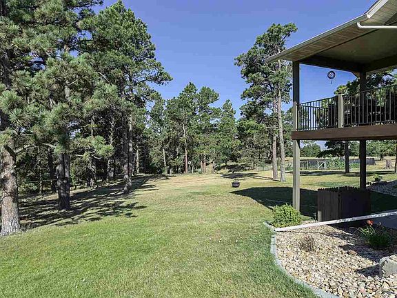 4th image of 19281 Hat Ranch Dr