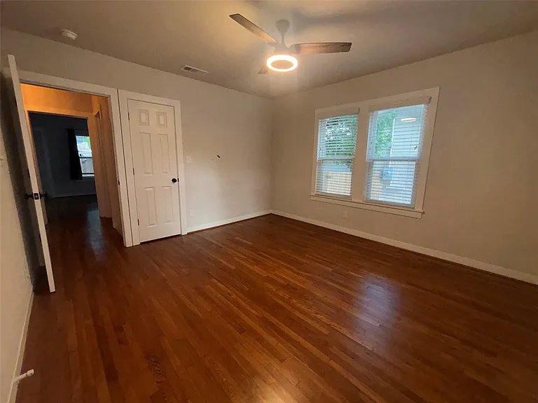 3241 Odessa Ave — Photo 16