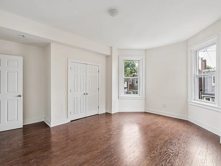 4922 Cedar Ave #2 — Photo 18