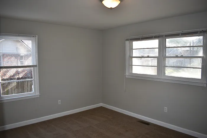 2629 Orchid Ave — Photo 5