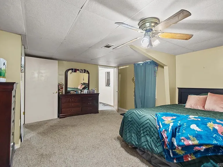 21 Evergreen Park — Photo 8