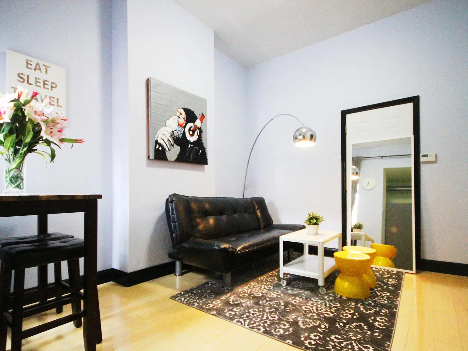 2 bed, $1,300 — Photo 3