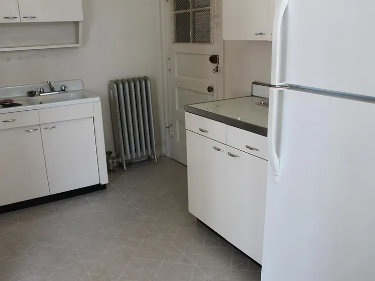 645 W Patterson Ave #2W — Photo 8