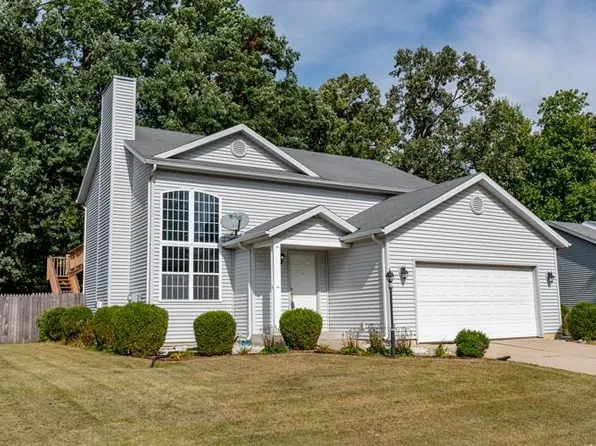 20277 Ambleside Dr, South Bend, IN 46637