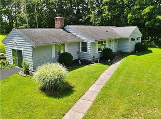 286 Taylor Rd, Honeoye Falls, NY 14472