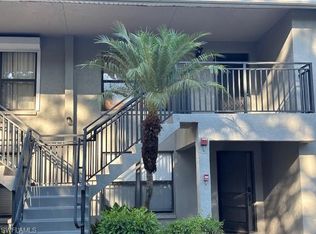 1220 Commonwealth Cir #M-206, Naples, FL 34116