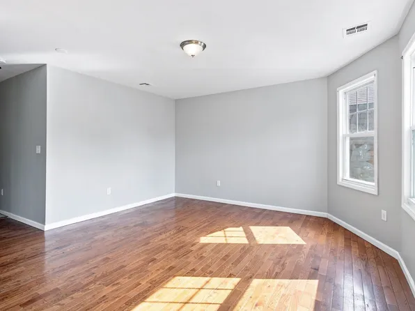 240 Halsted St, East Orange, NJ 07018