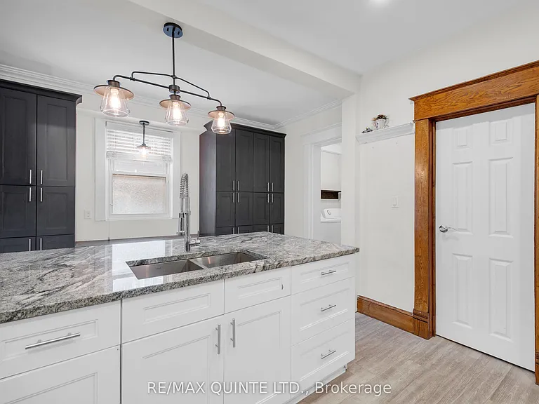 185 Foster Ave — Photo 6