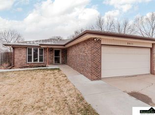2811 S 53rd St, Lincoln, NE 68506