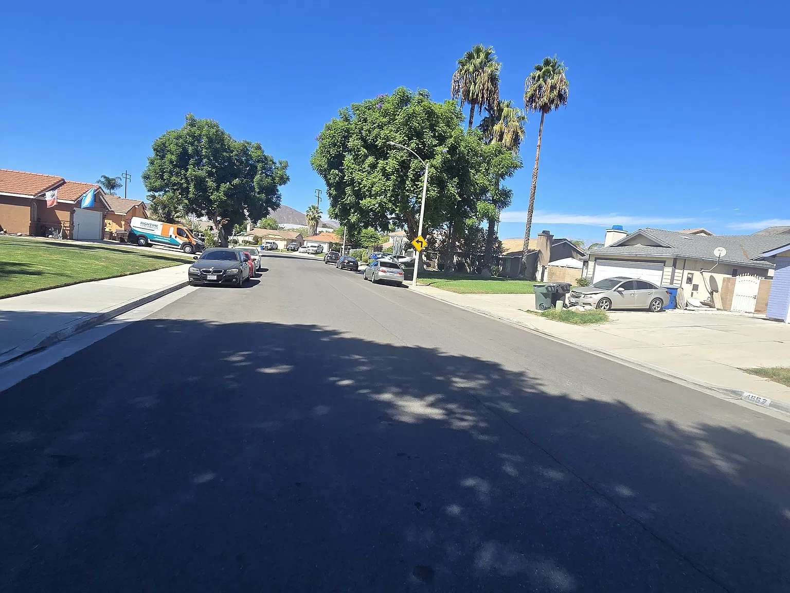 3 bed, 1347 sqft, $3,200 — Photo 2