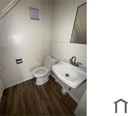 3rd image of 3309 Elyria Ave #2