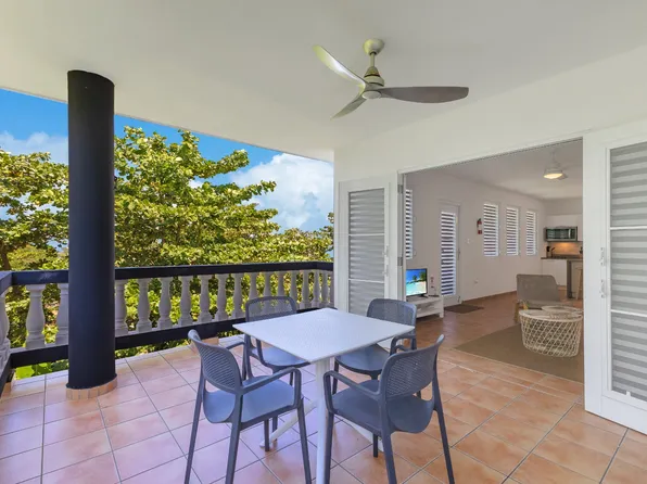 5 Calle Vis, Rincon, PR 00677