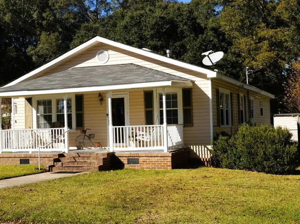226 W Cedar St, Jackson, AL 36545