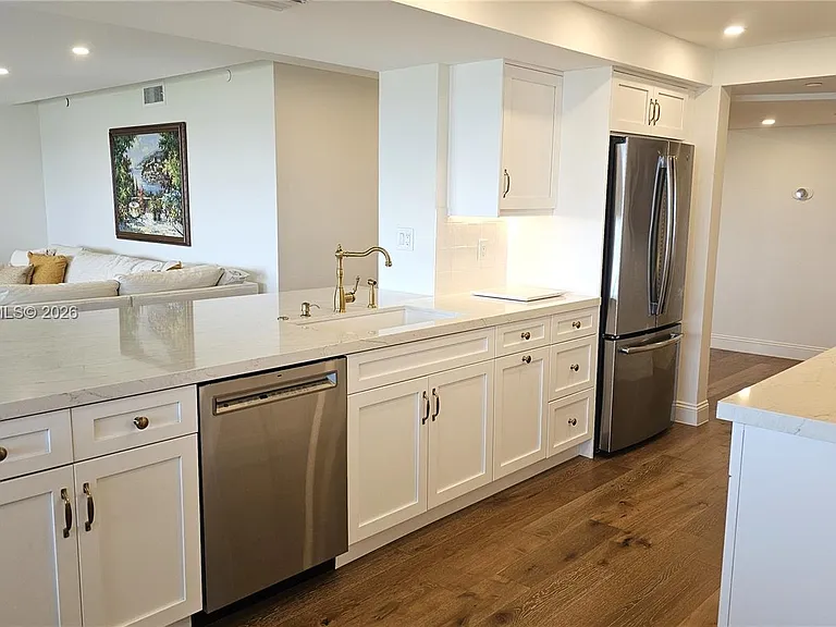 4001 N Ocean Blvd #702 — Photo 12