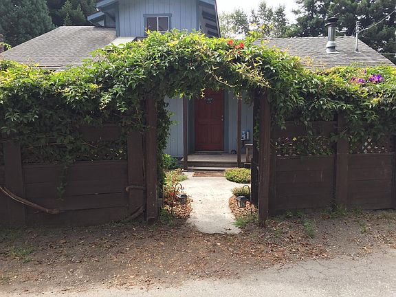 2nd image of 208 Forest Dr