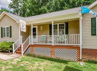 11313 Parrish Creek Ln, Midlothian, VA 23112