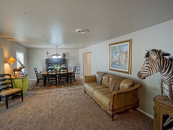 3rd image of 2306 Humble Ave