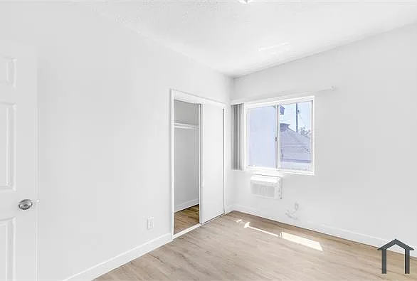 1618 E Vernon Ave #1622-D — Photo 6