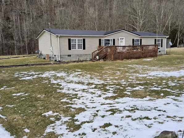1395 Sunset River Rd, Ceres, VA 24318