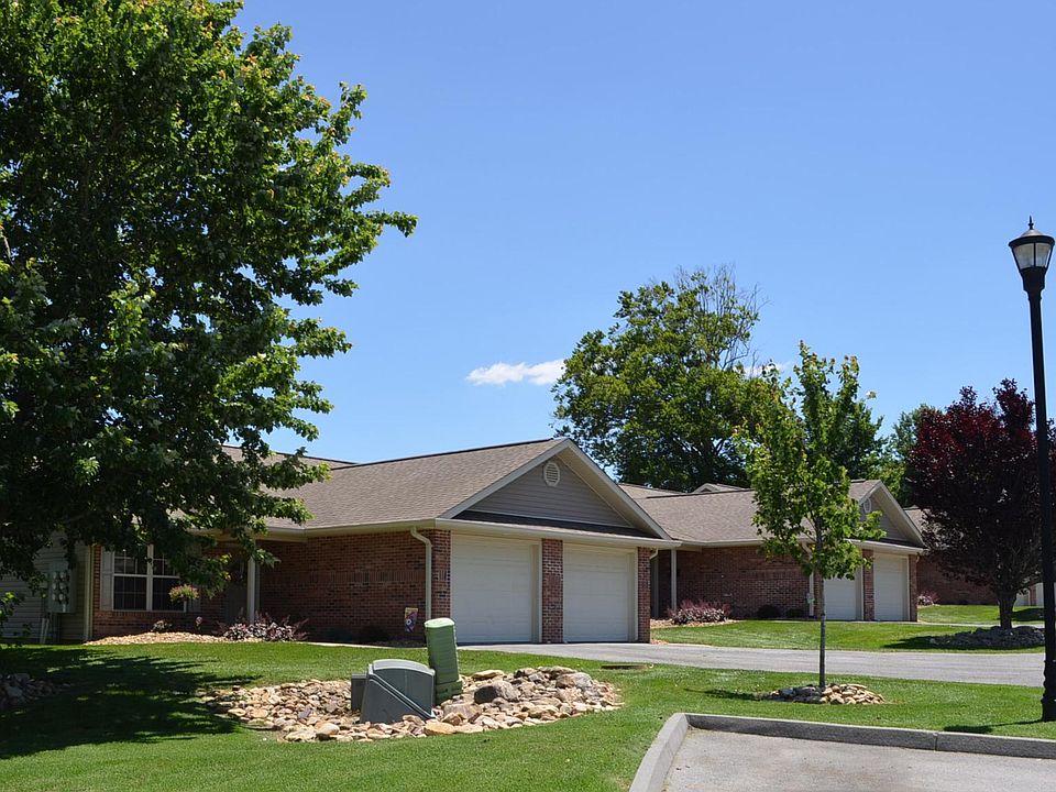 One Level with Garage