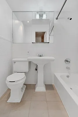 Rented by Cooper & Cooper Real Estate | media 19